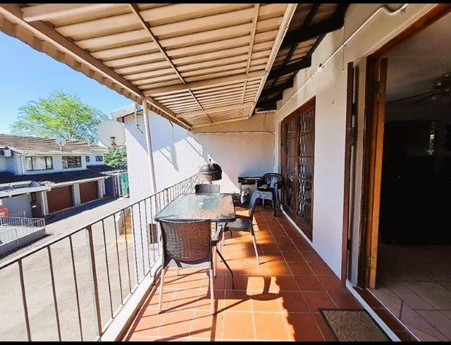 3 BEDROOM SIMPLEX SOLD IN THE WOLDS